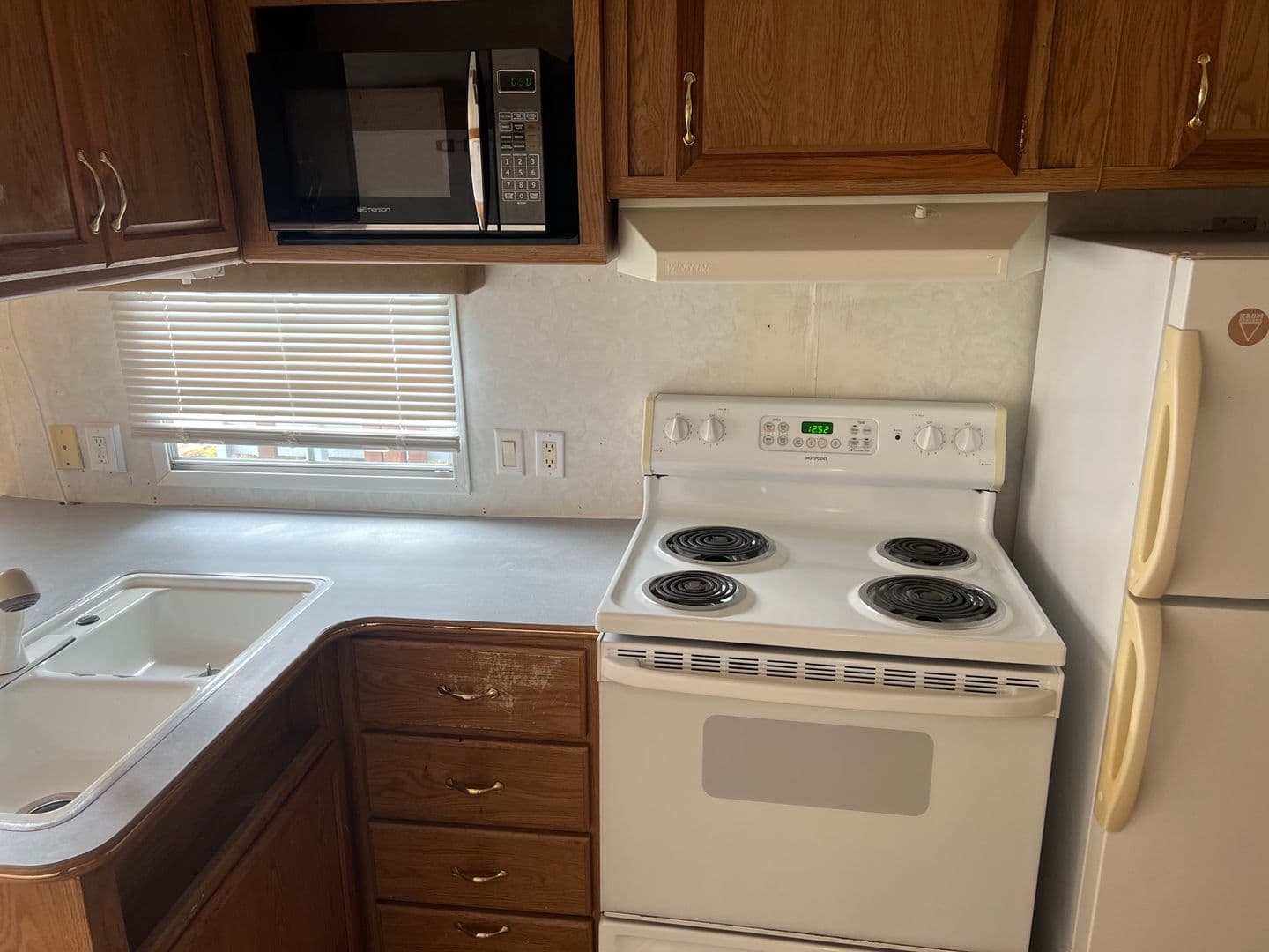 Eugene Apartment: 1403 W 6th Ave