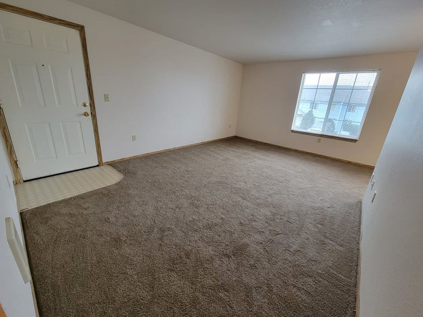 Junction City Apartment: 590 Hatton Lane