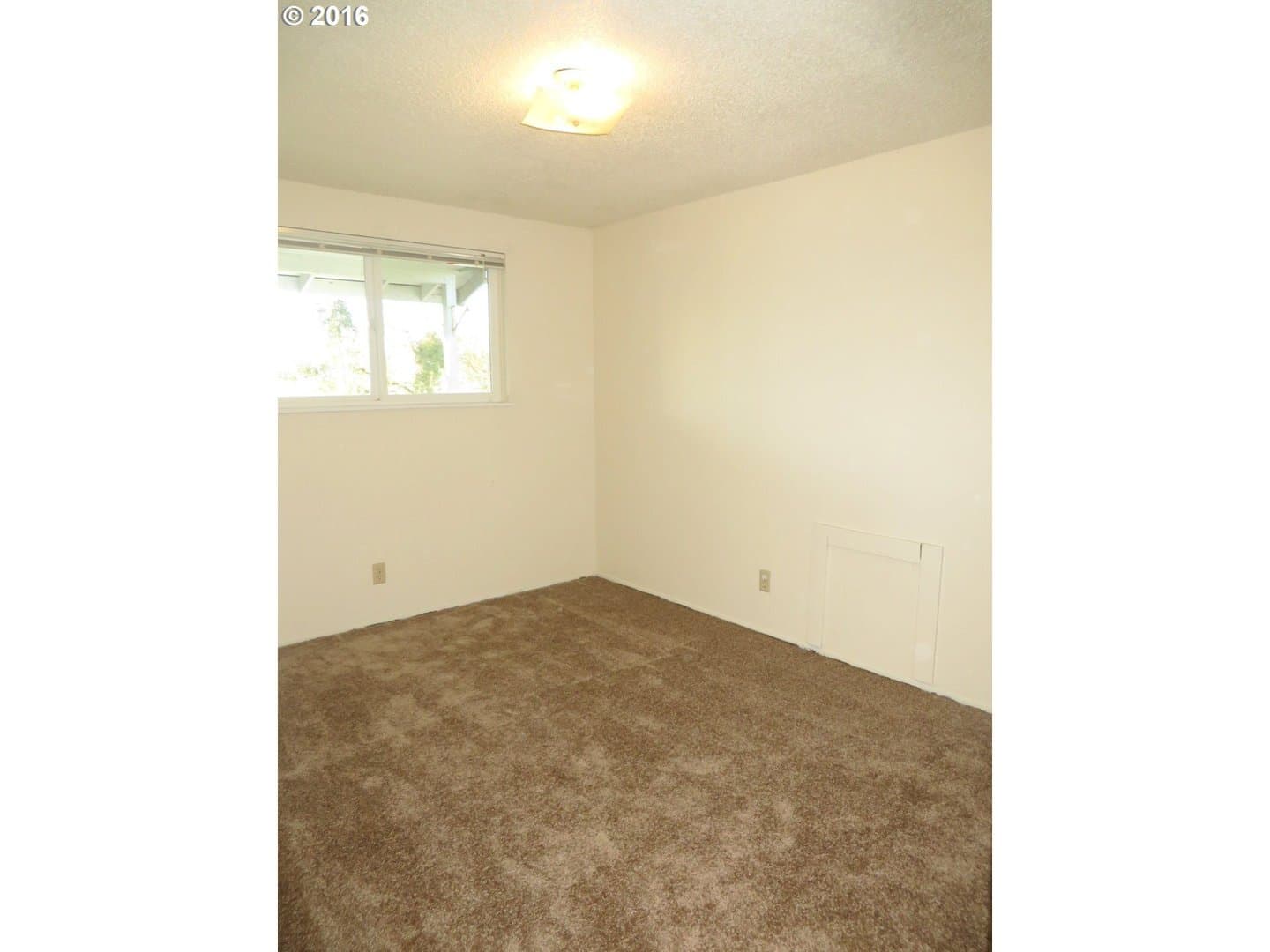 Springfield Apartment: 270 54th #K/L