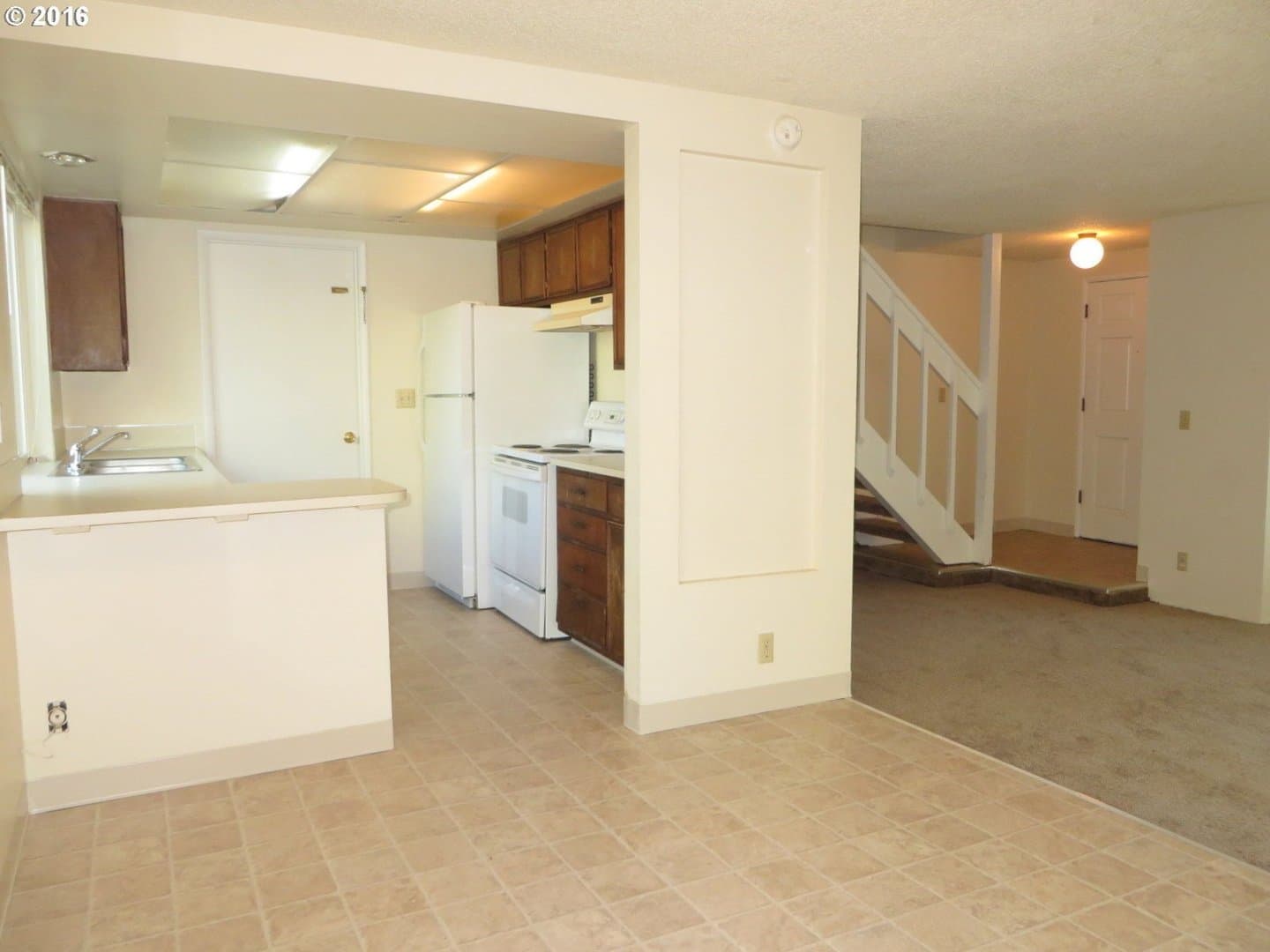 Springfield Apartment: 270 54th #K/L