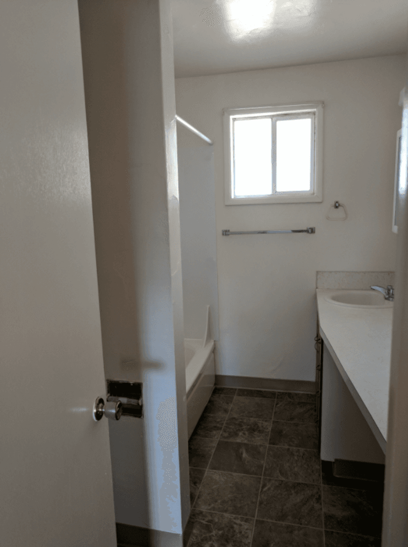 Springfield Apartment: 4580 Aster Street