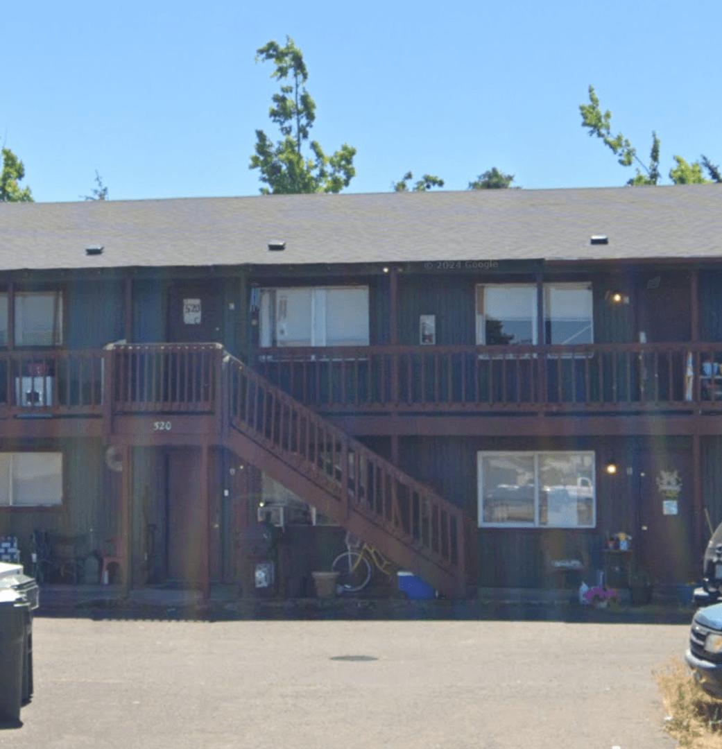 Springfield Apartment: 520 S. 42nd