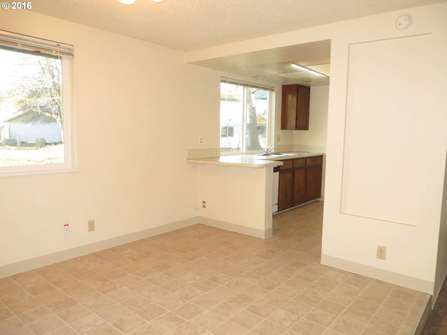 Springfield Apartment: 270 54th #K/L