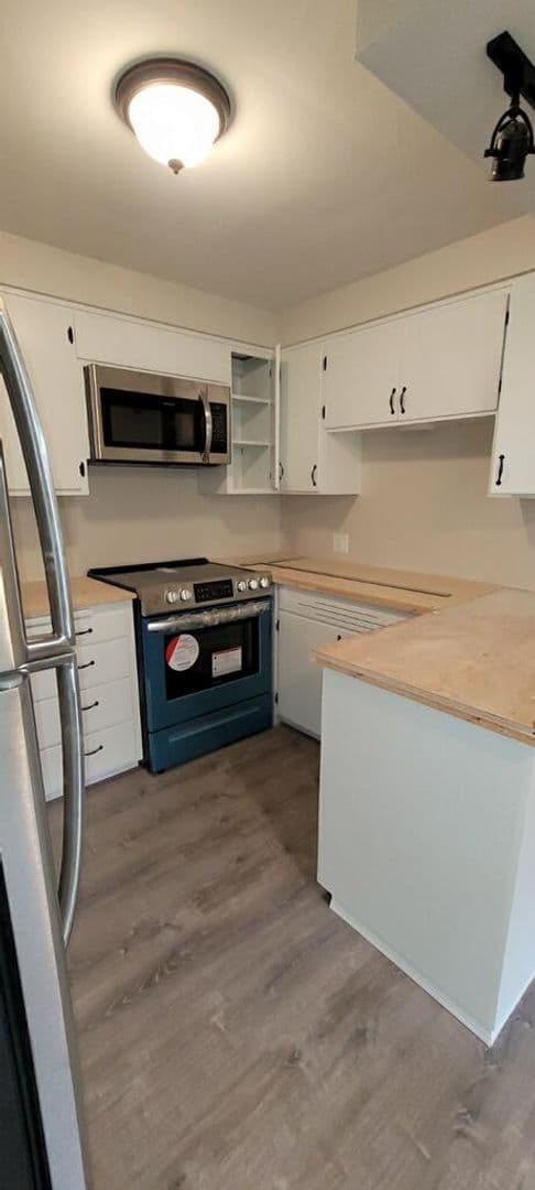 Eugene Apartment: 1350 Lawrence St