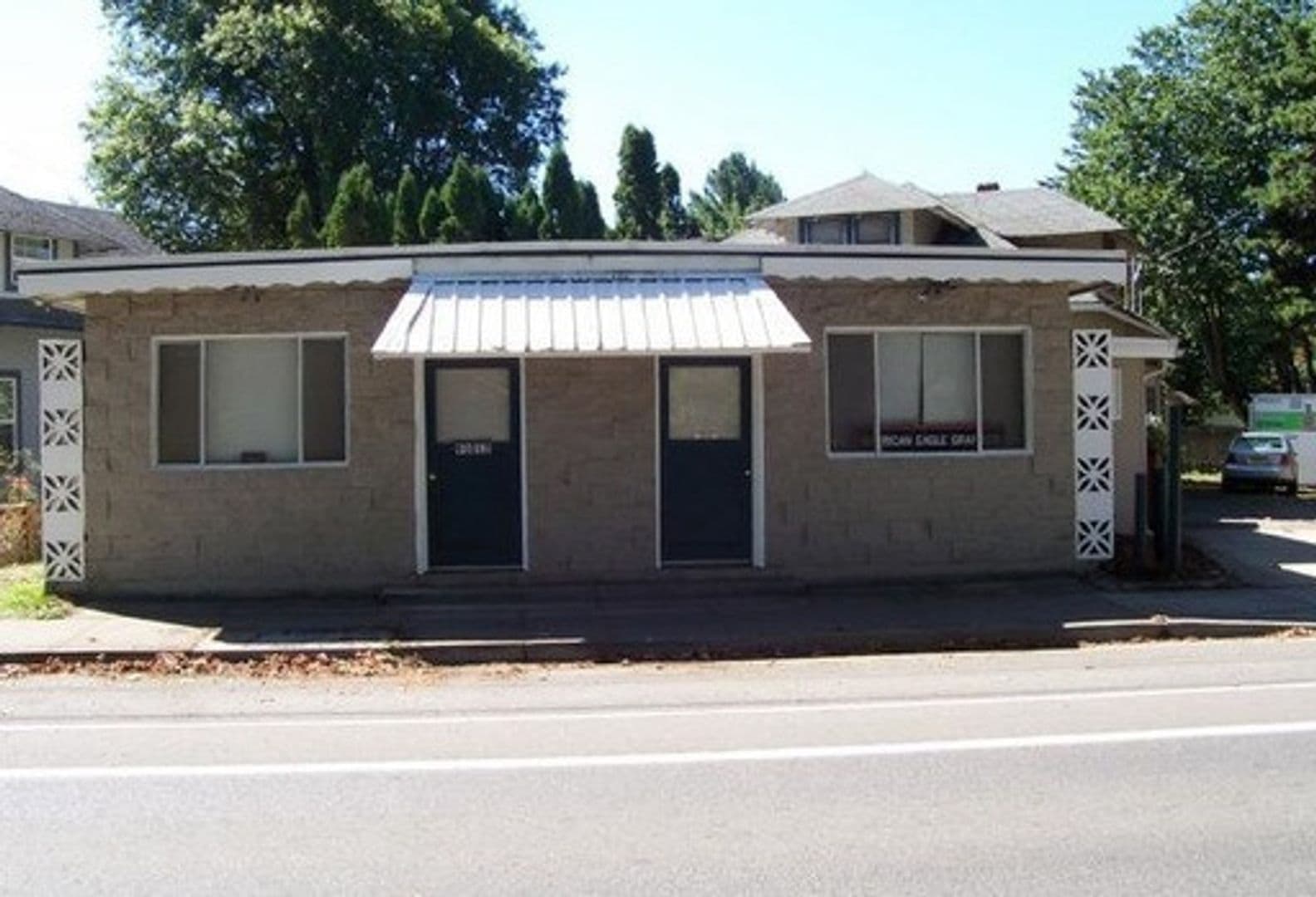Coburg Apartment: 91012 S Willamette St #1-4