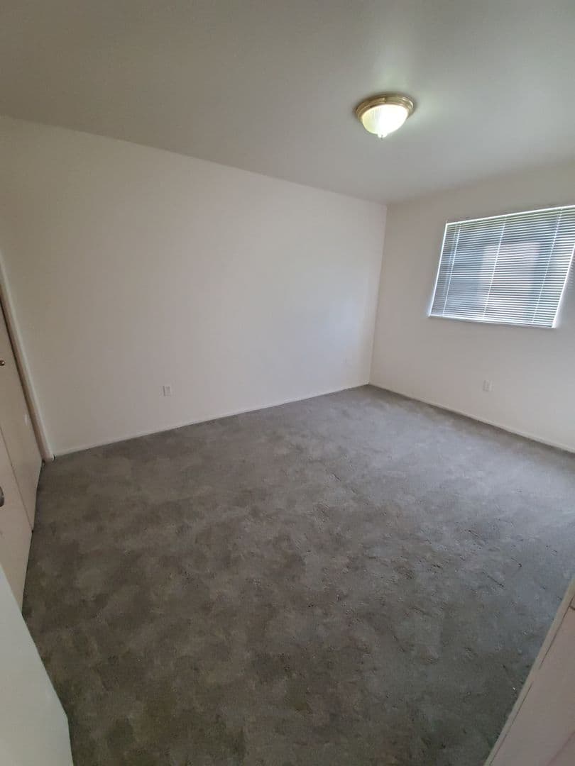 Eugene Apartment: 29840 Willow Creek Road