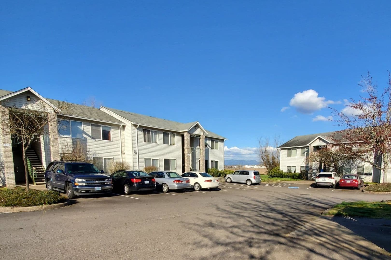 Eugene Apartment: 29840 Willow Creek Road