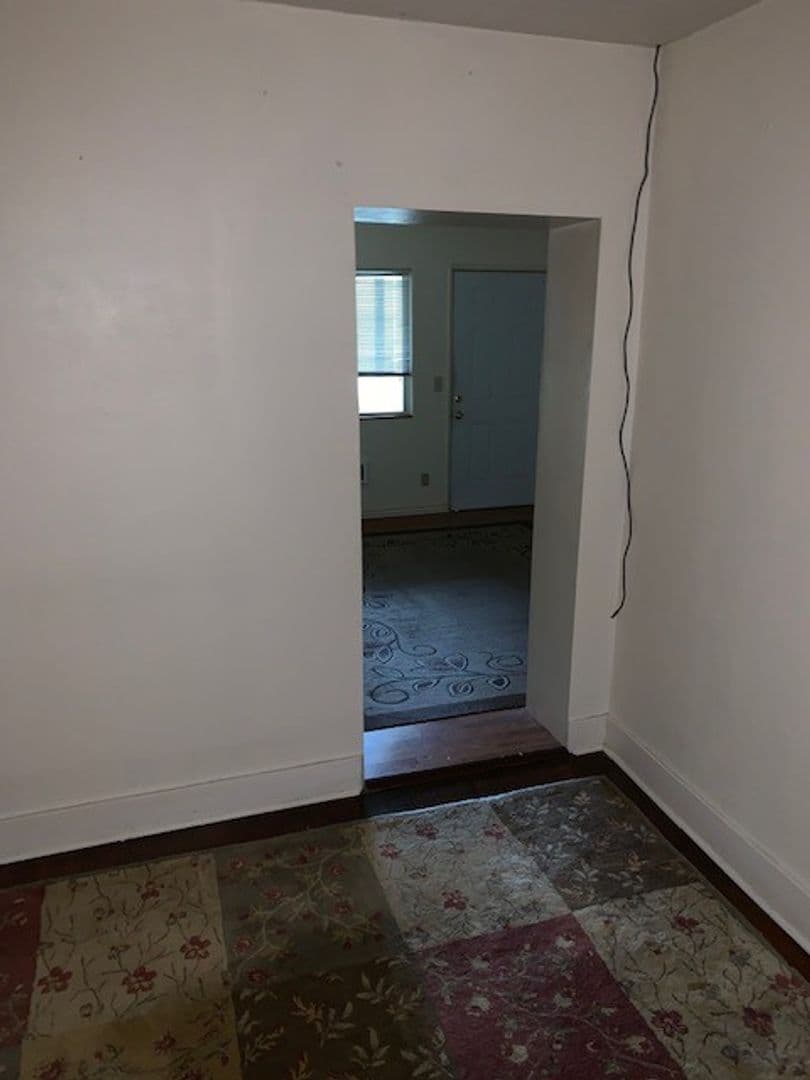 Toledo Apartment: 246 S Main St