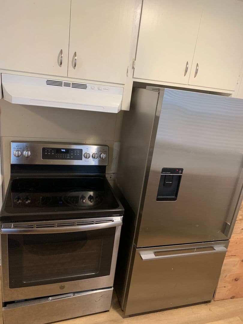 Eugene Apartment: 1920/1916 Norkenzie Rd