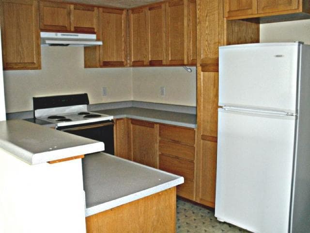 Springfield Apartment: 960 Anderson Lane