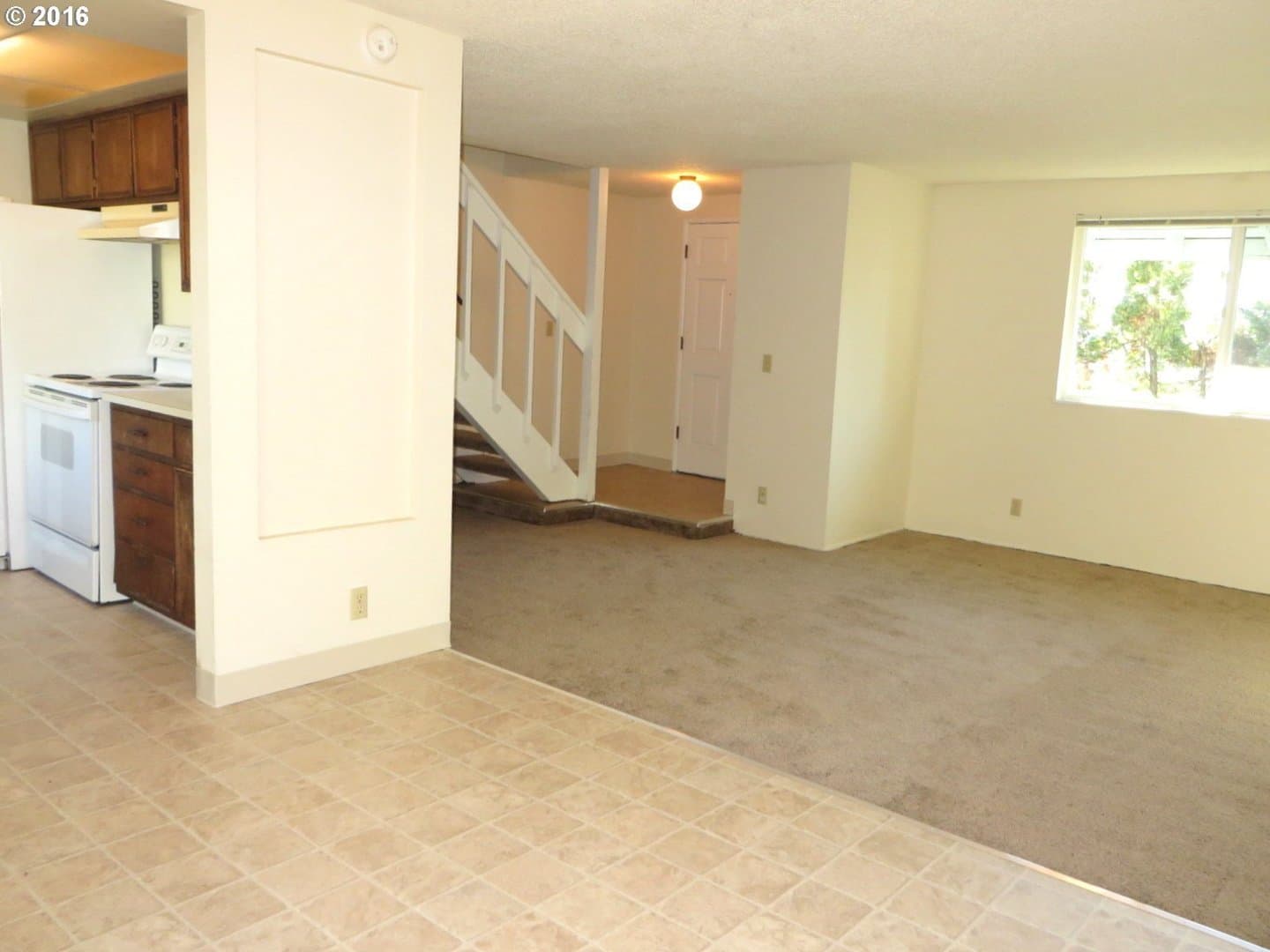 Springfield Apartment: 270 54th #K/L