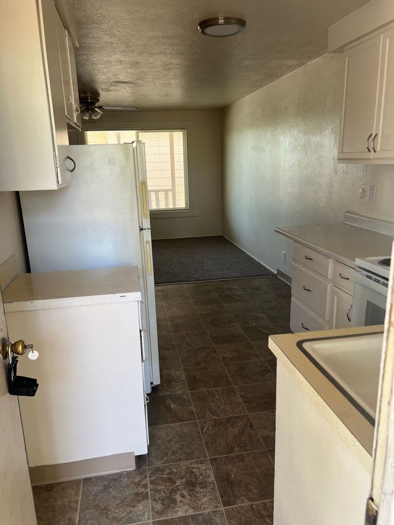 Springfield Apartment: 4580 Aster Street
