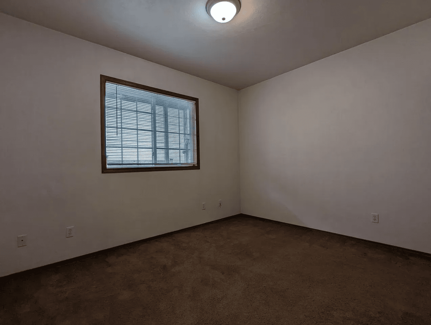Eugene Apartment: 2360-2366 Willamette St.
