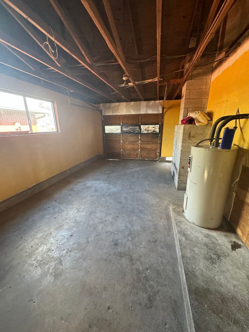 Springfield House: 5040 E Street #19