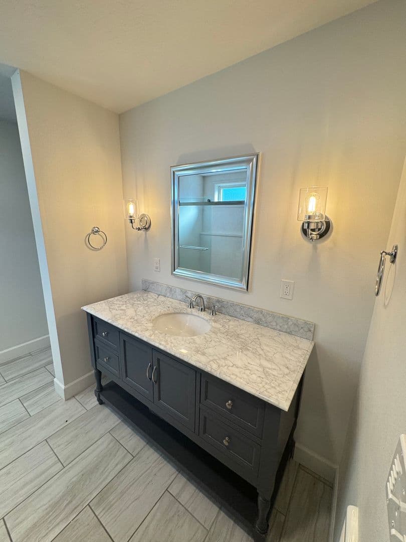Cottage Grove Apartment: 50-62 S 17th St