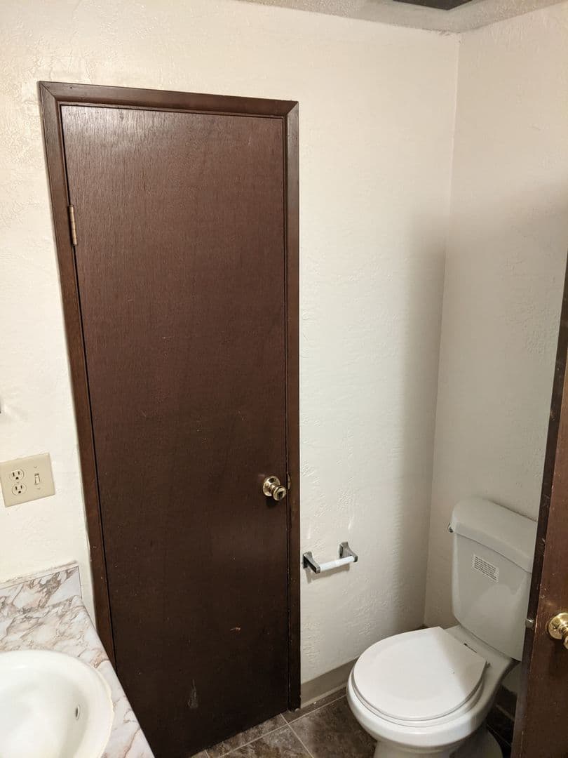 Eugene Apartment: 4001 Potter Street
