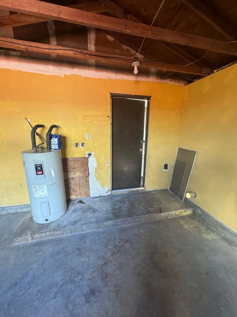 Springfield House: 5040 E Street #19