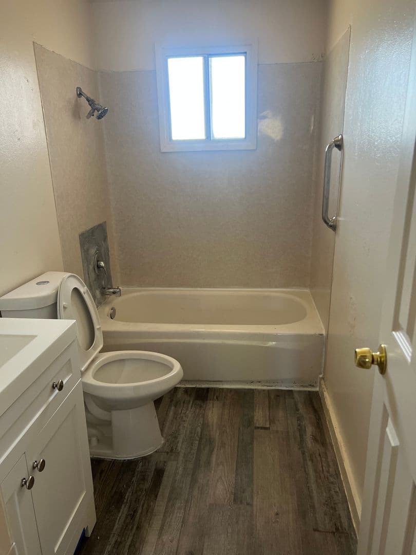 Springfield Apartment: 4580 Aster Street