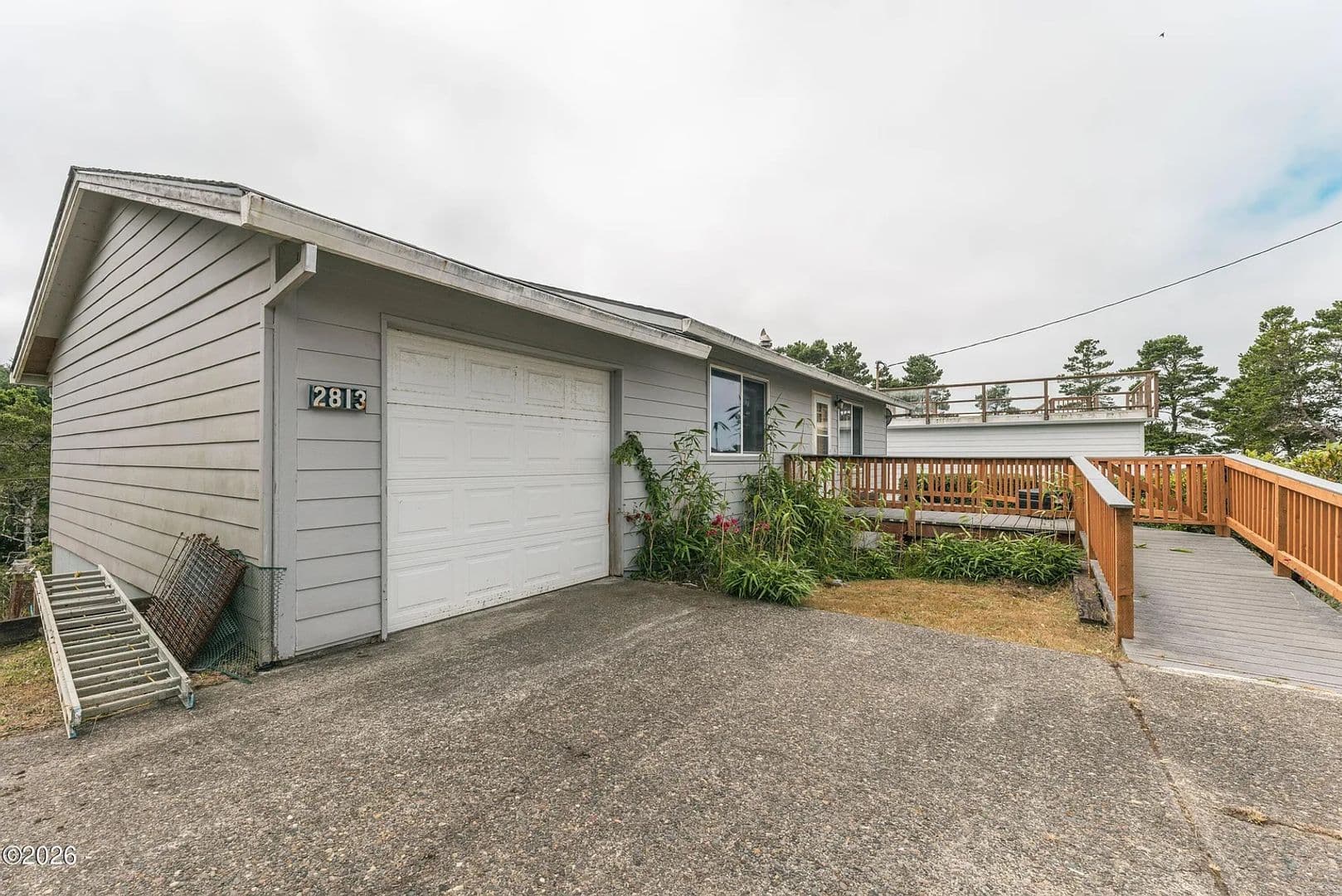 Waldport House: 2813 Bayshore Loop