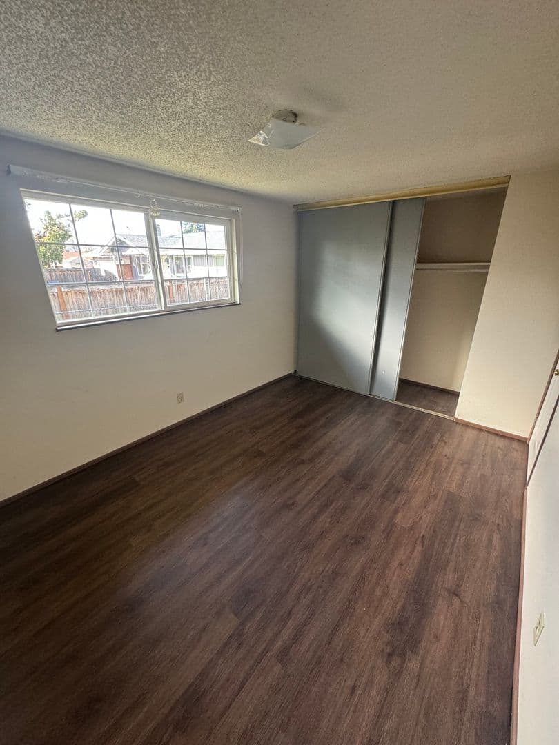 Springfield House: 5040 E Street #19