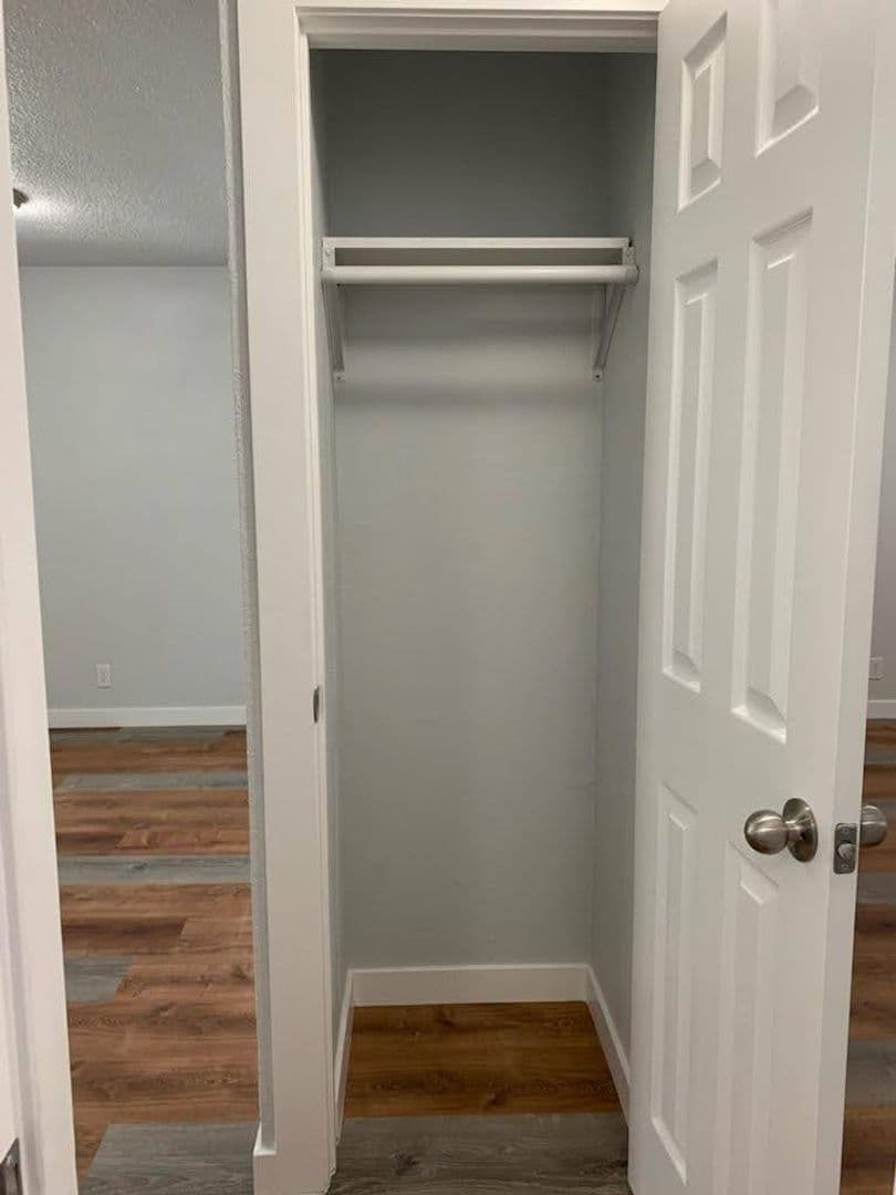 Eugene Apartment: 142 Jefferson Street