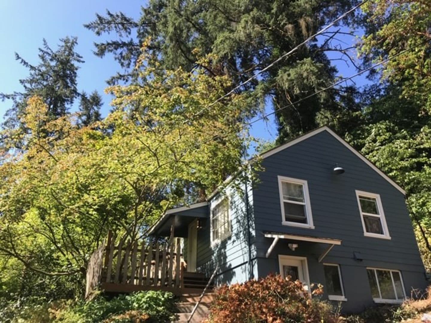 Eugene Apartment: 1698 Riverview St