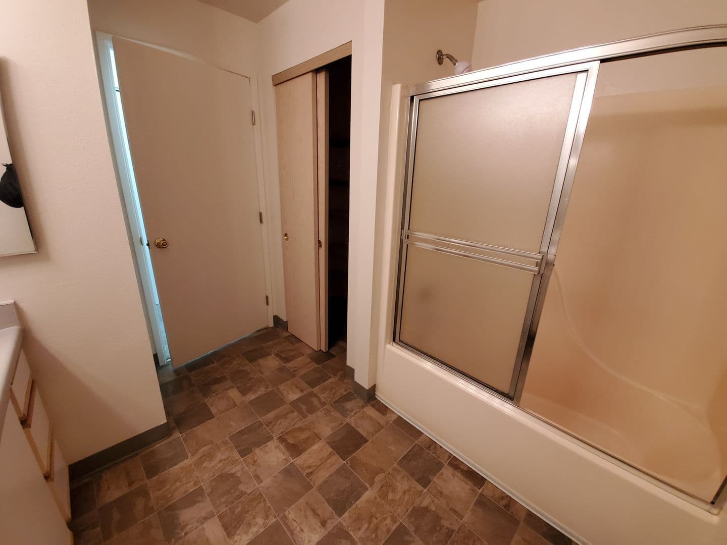 Eugene Apartment: 29840 Willow Creek Road
