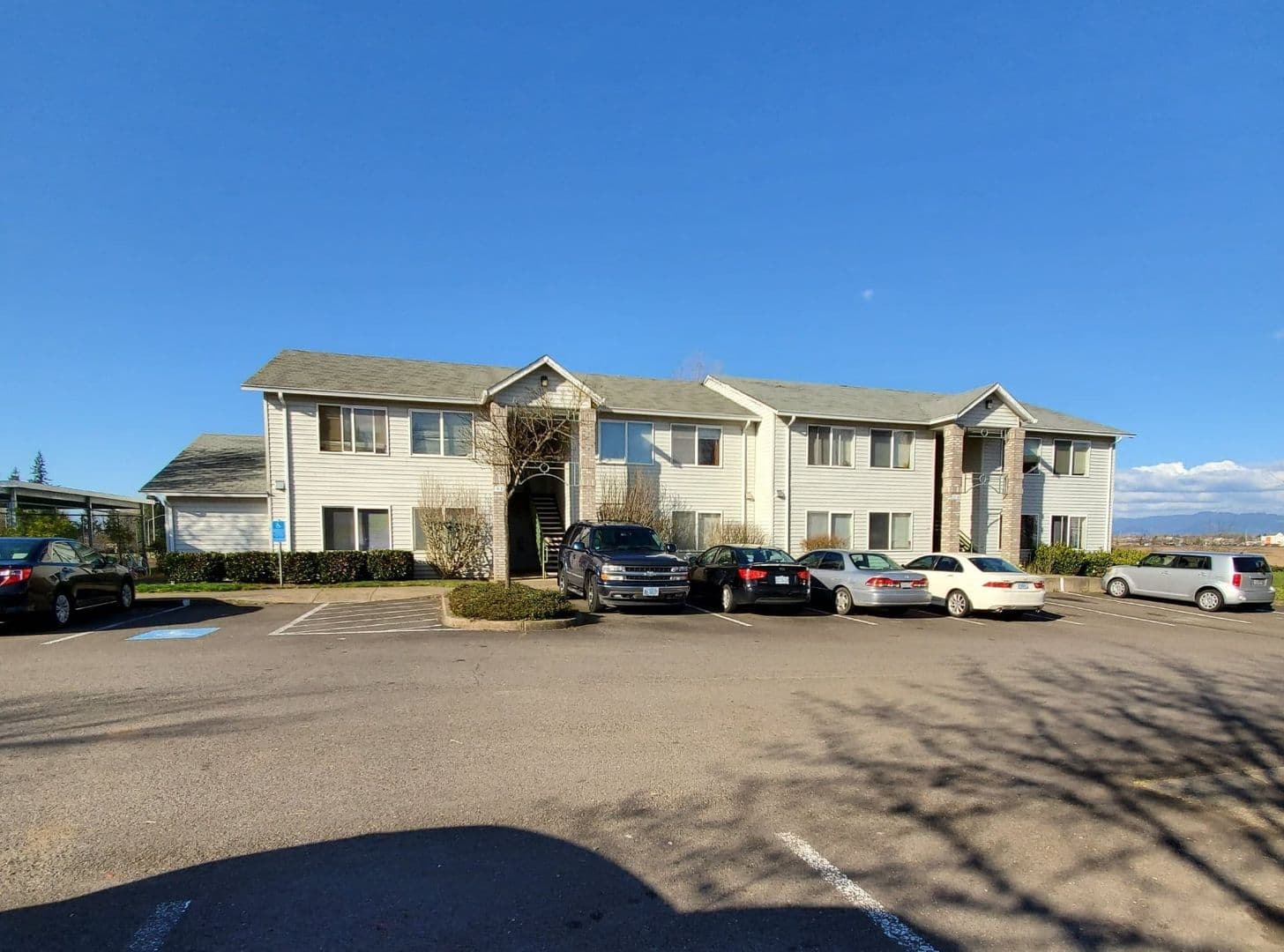 Eugene Apartment: 29840 Willow Creek Road