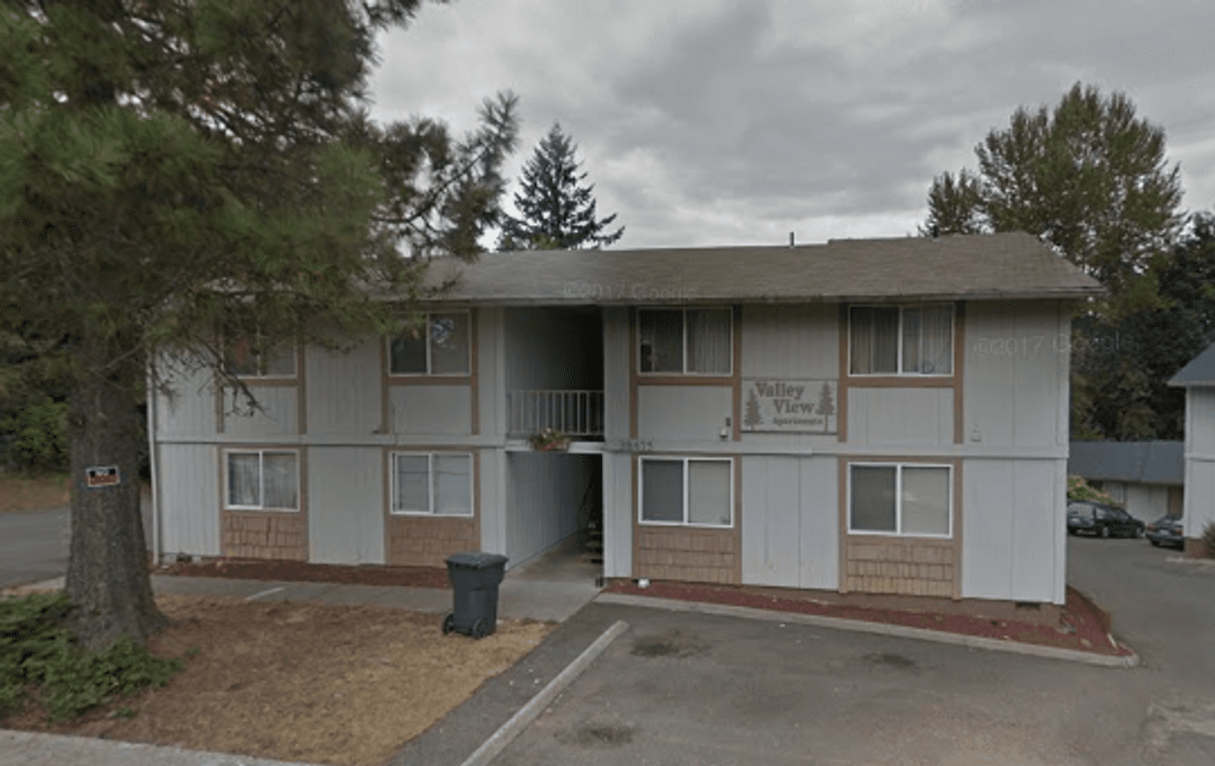 Sandy Apartment: Valley View Apartments
