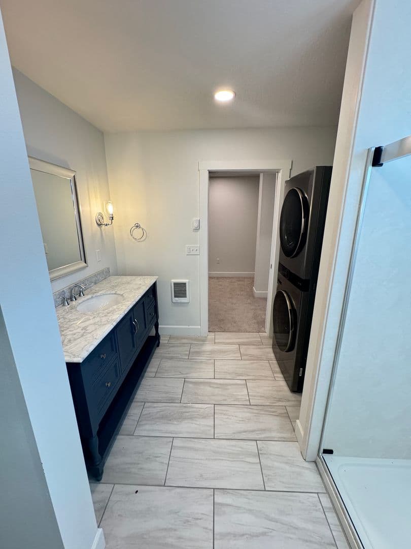 Cottage Grove Apartment: 50-62 S 17th St