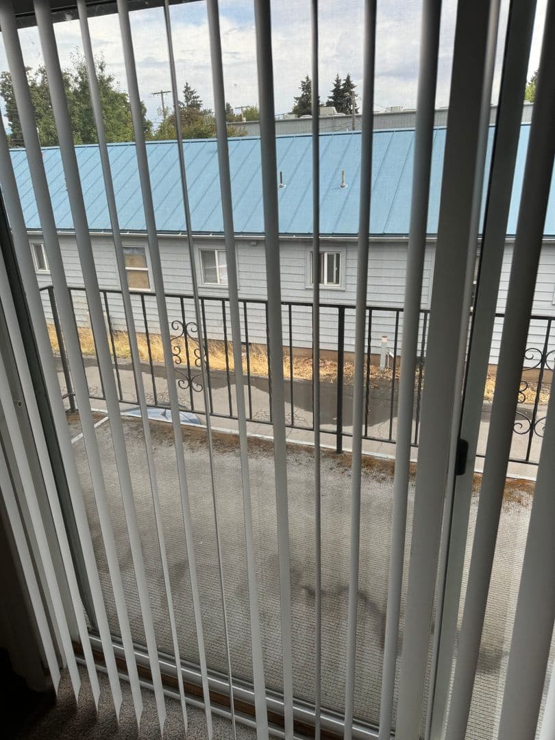 Eugene Apartment: 1445 W 6th Ave