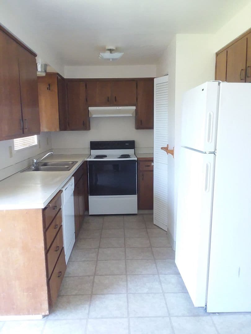 Junction City Apartment: 530 & 570 Cedar, 535 & 573 Birch Nordic Arms
