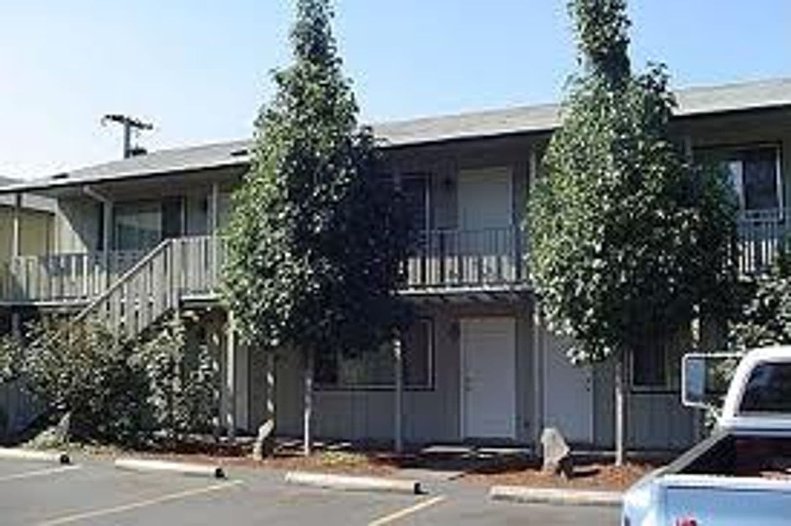 Springfield Apartment: 711/733 Mill Street