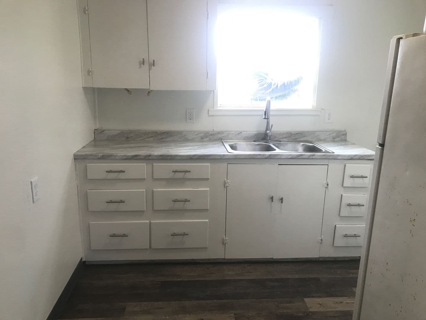 Harrisburg Apartment: 23475 Hwy 99 E