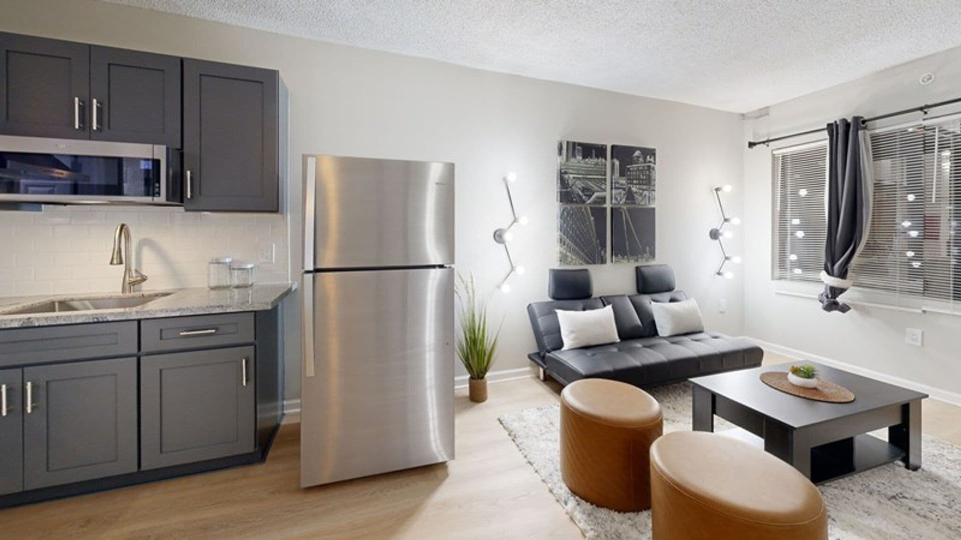 Clarksville Apartment: 803 N 2nd Street