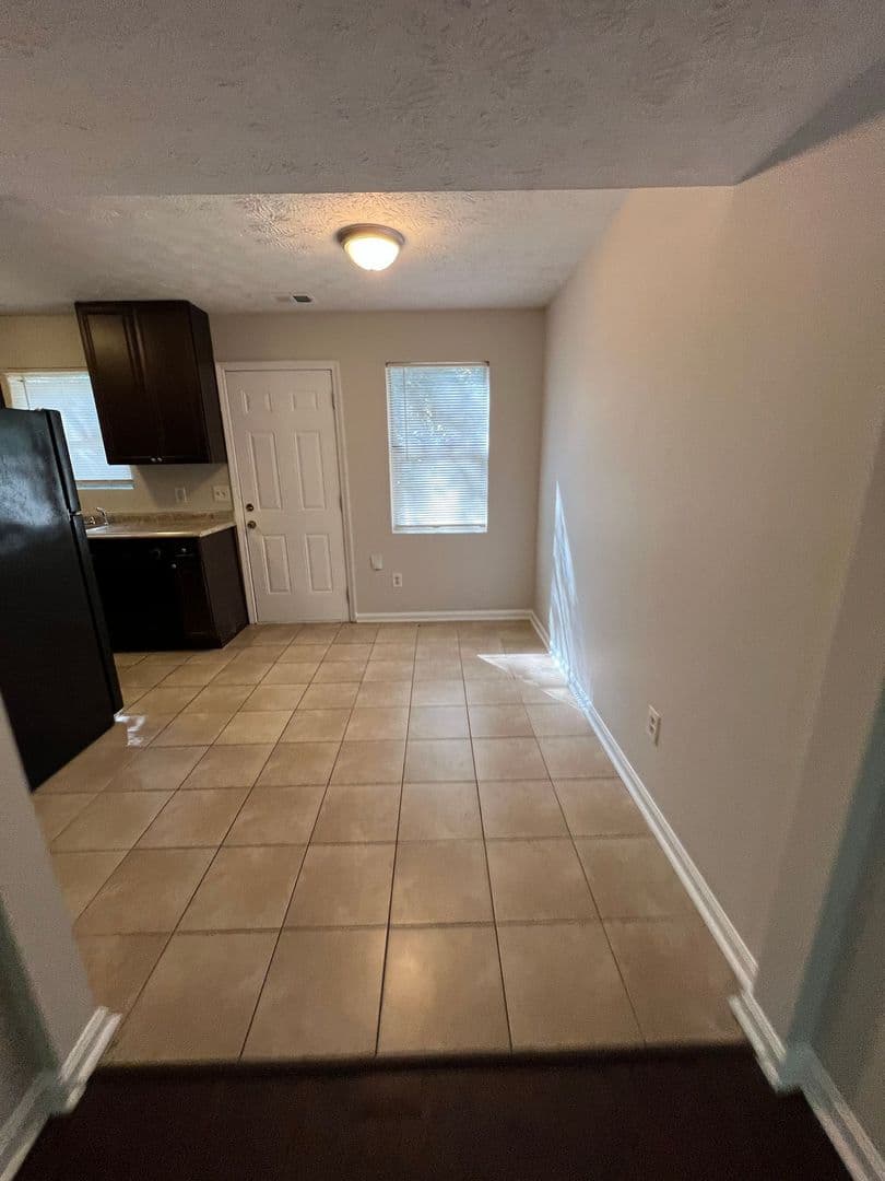 Buford House: 92 N. Alexander Street - #8