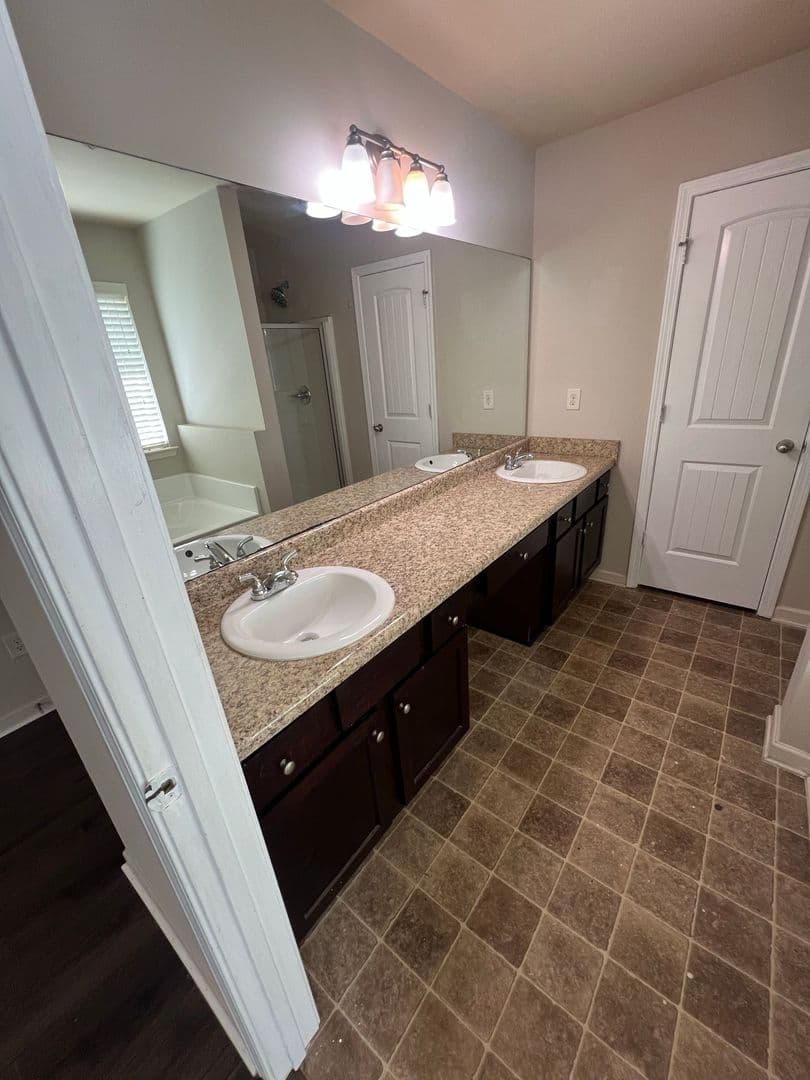 Lawrenceville House: 373 Lobdale Falls Drive