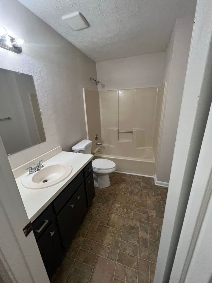Lawrenceville House: 1250 Eli Lane