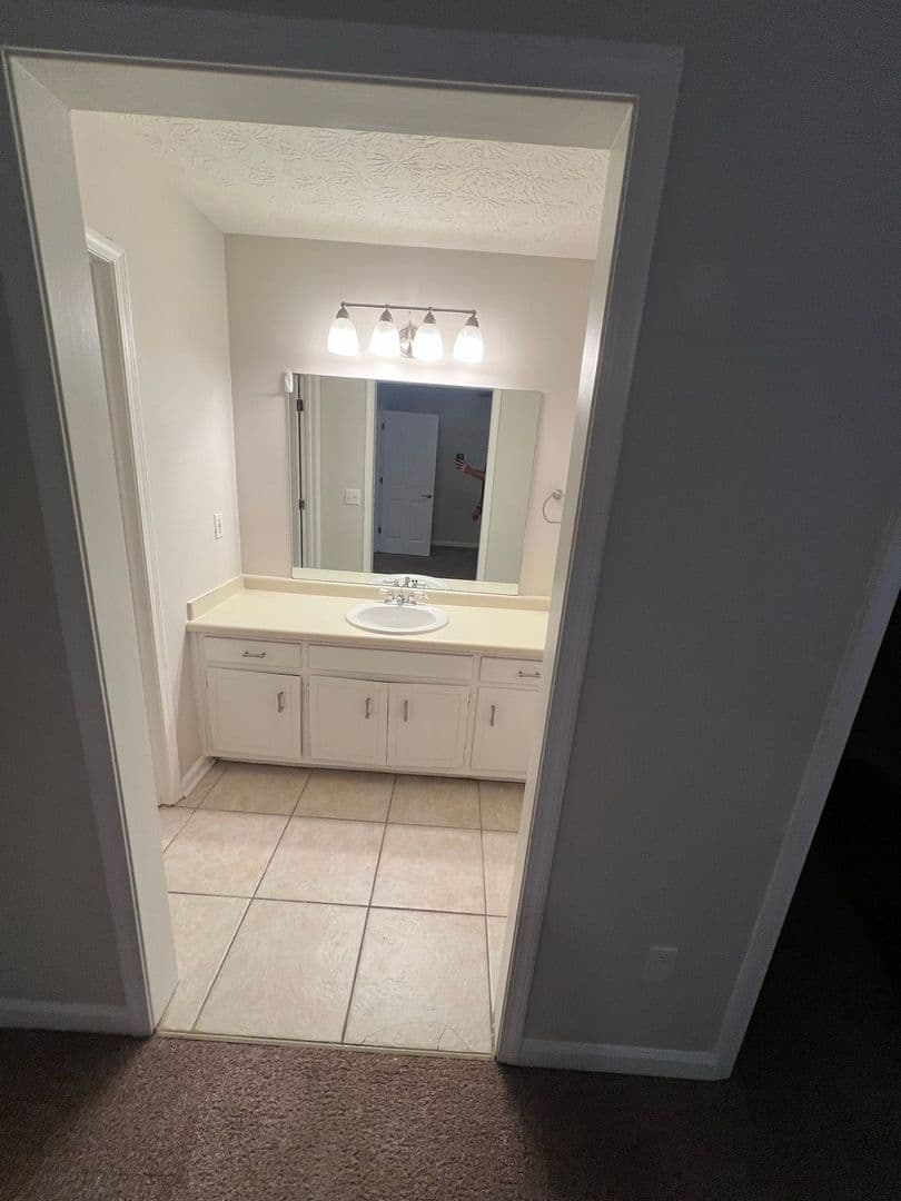 Lawrenceville Apartment: 838-840 Stillwater Lane