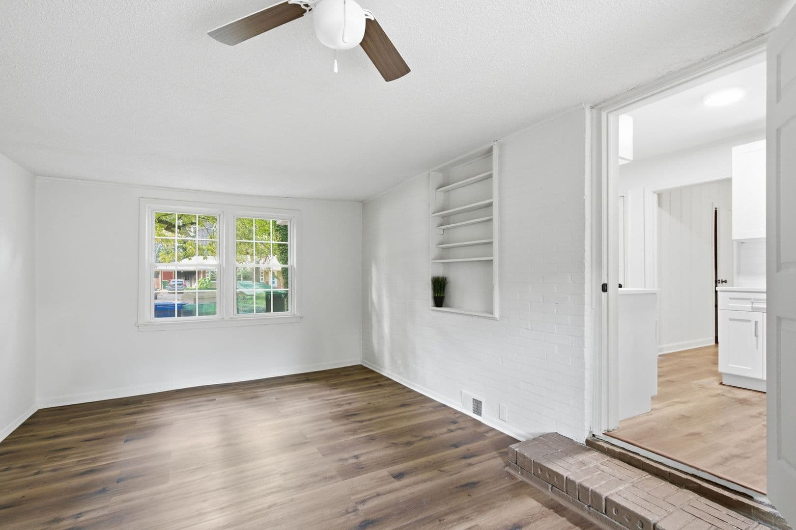 Decatur House: 2801 Mitchell Drive