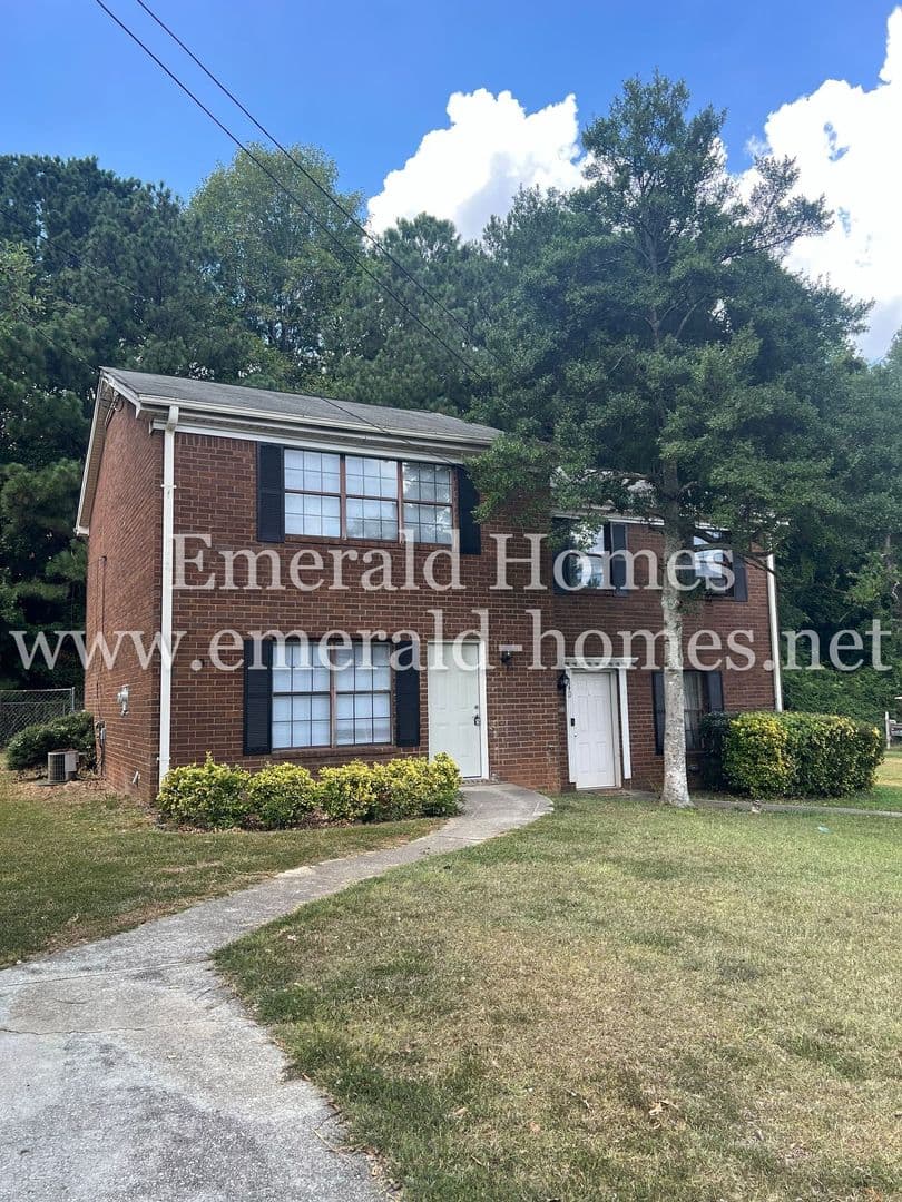Lawrenceville Apartment: 838-840 Stillwater Lane