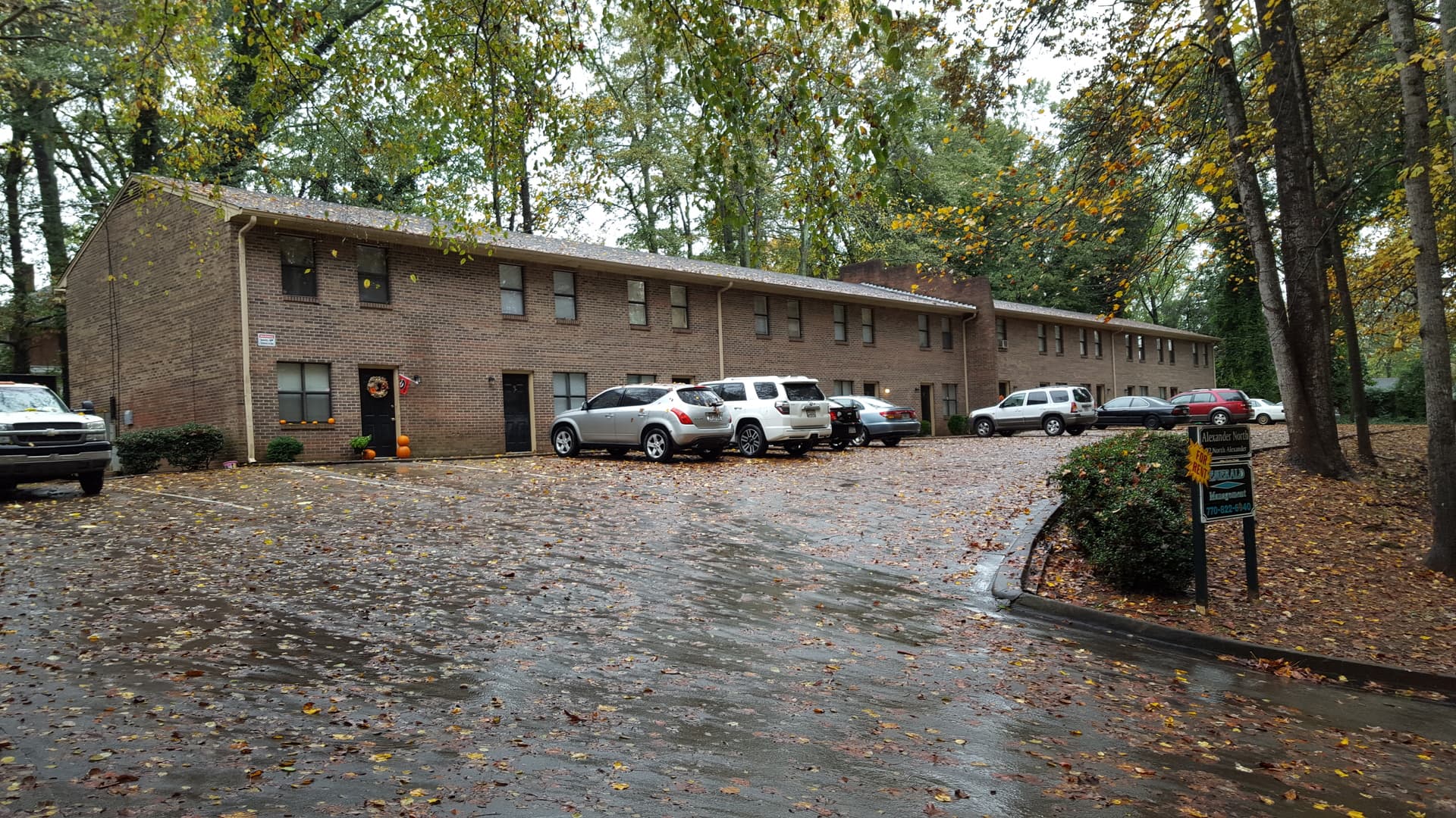 Buford House: 92 N. Alexander Street - #8