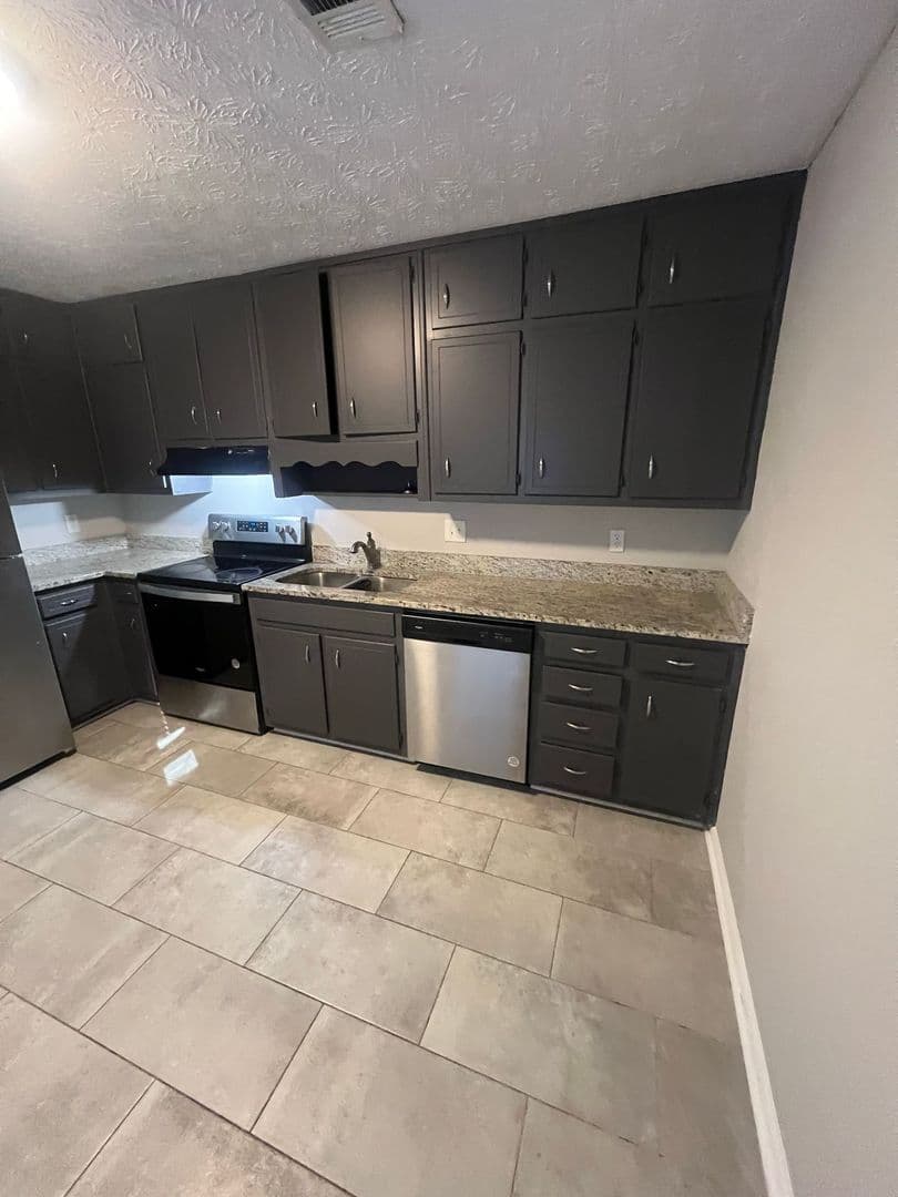 Lawrenceville Apartment: 457-459 Southern Way