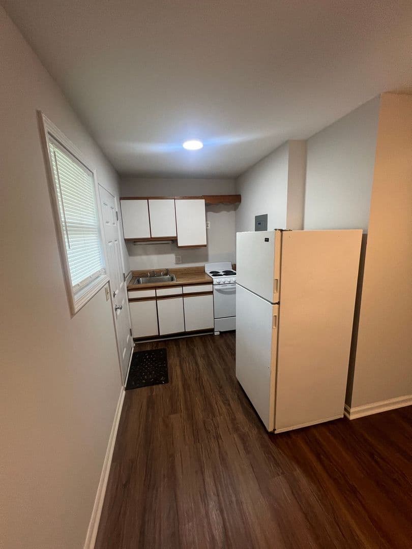 Sugar Hill Apartment: 4698 Cook Drive