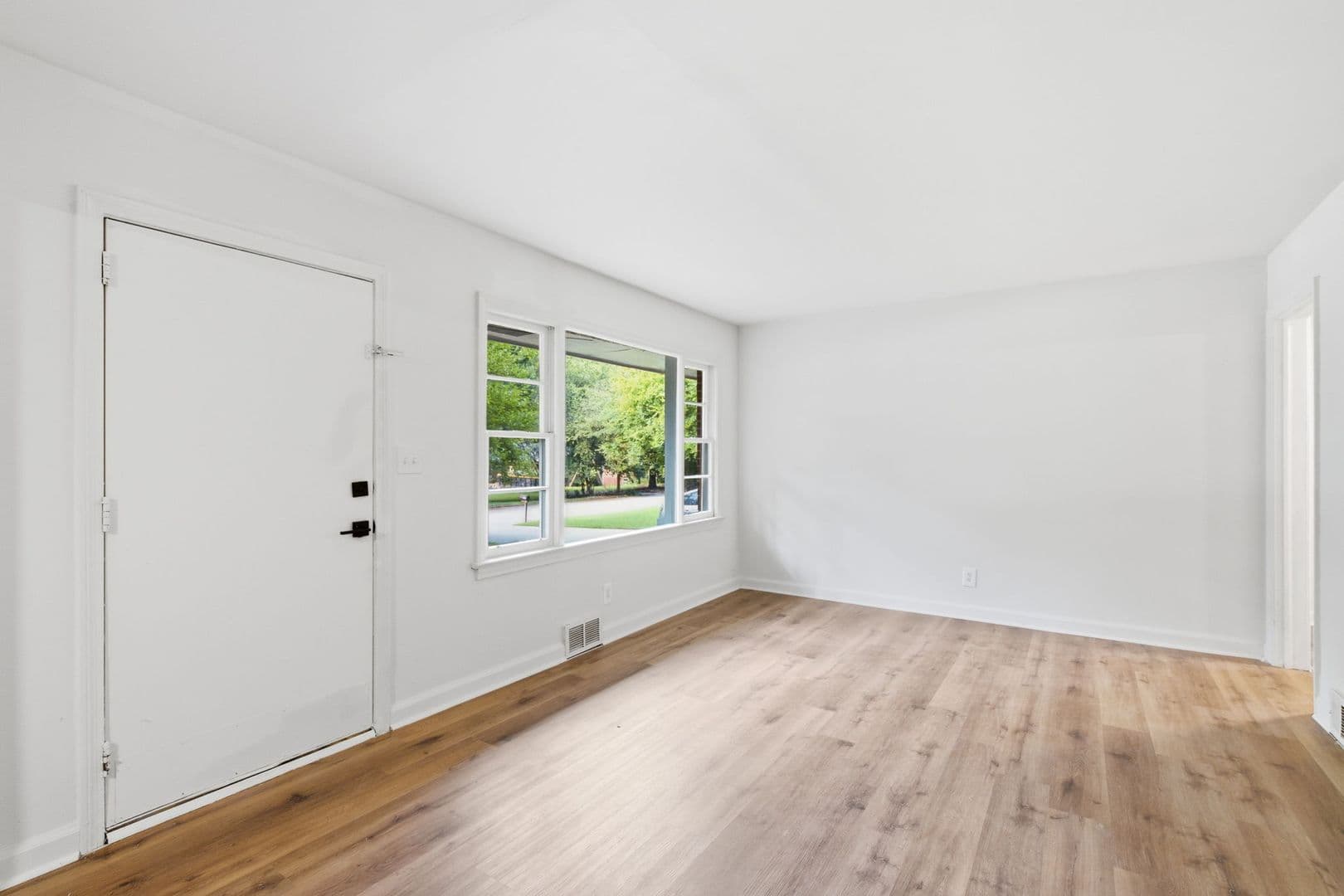 Decatur House: 2801 Mitchell Drive