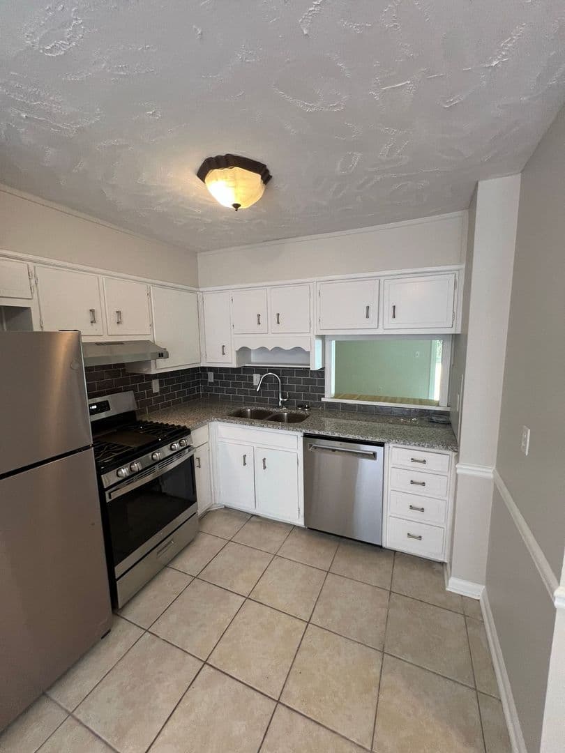 Lawrenceville Apartment: 838-840 Stillwater Lane