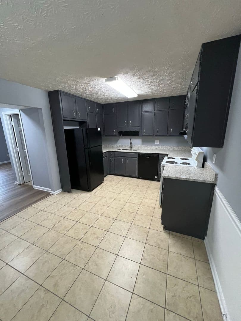 Lawrenceville Apartment: 281-283 Scarlet Way