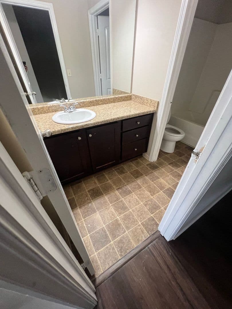 Lawrenceville House: 373 Lobdale Falls Drive