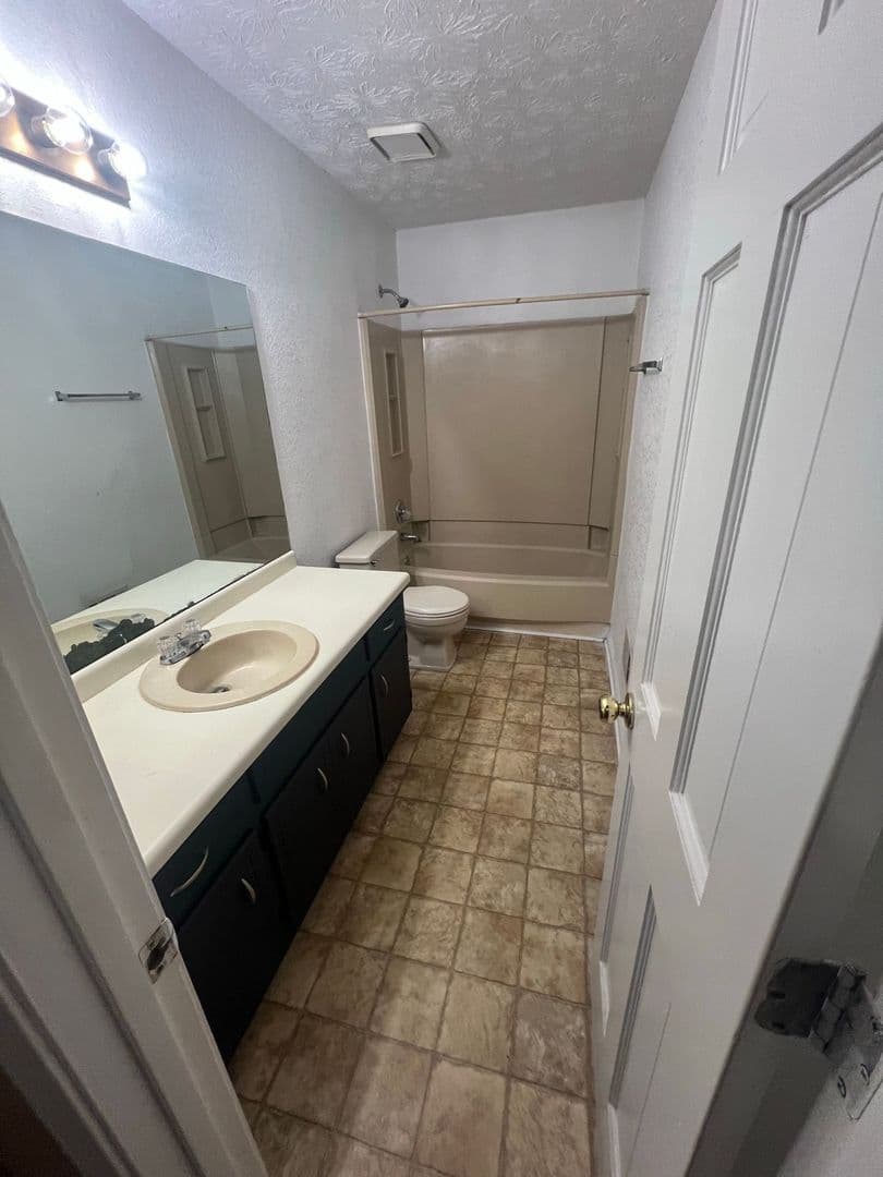 Lawrenceville Apartment: 282-284 Scarlet Way
