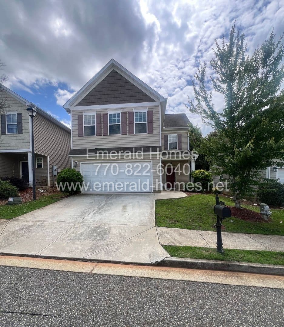 Lawrenceville House: 373 Lobdale Falls Drive
